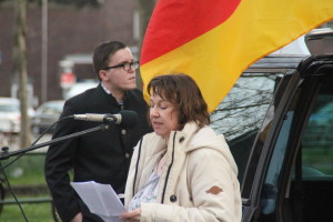 © Redaktion Kein Veedel für Rassismus - Christopher von Mengersen (Pro NRW) und Ariane Meise (NPD) am 13.04.15 bei Dügida.